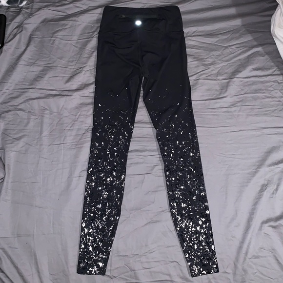 Lululemon leggings - Picture 2 of 4
